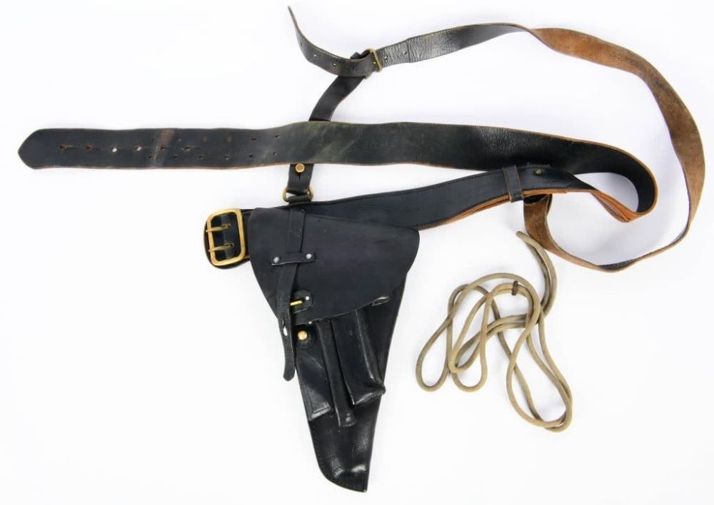 Lot 1439: Lathi Swedish M-40 Holster W/ Belt WWII 1940