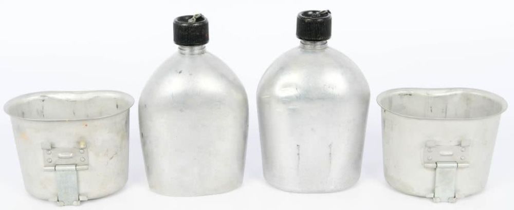 Lot 1514: 2 S.M.C.O 1945 Marked US Military Water Canteens
