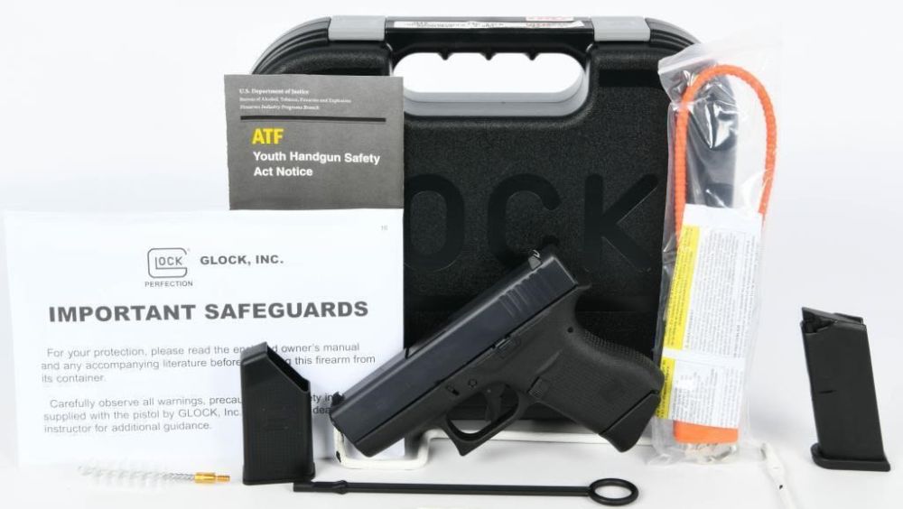Lot 501: NEW Glock 43 Sub Compact Semi Auto 9mm