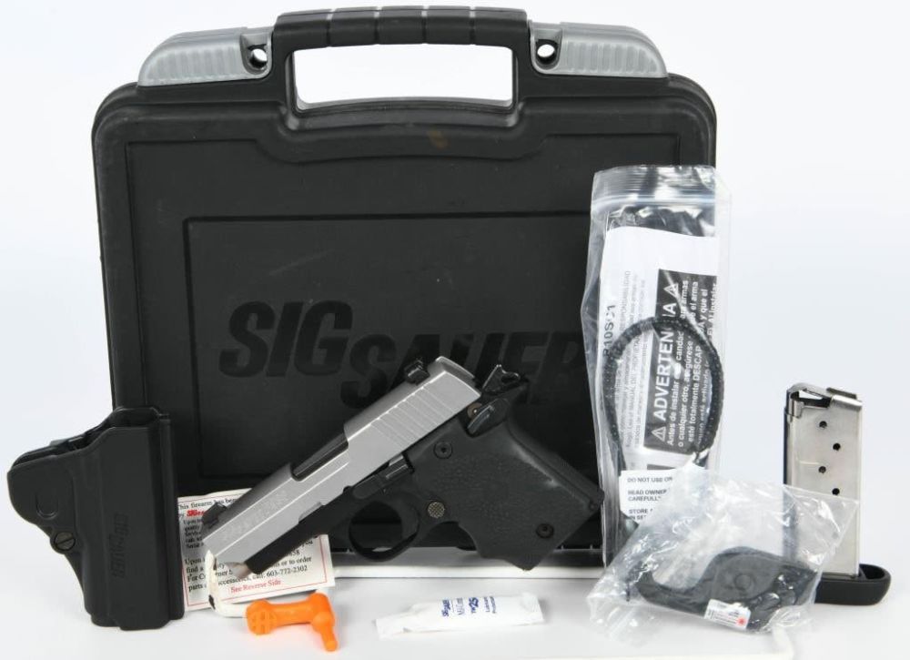 Lot 699: SIG Sauer P938 Compact Semi Auto Pistol 9MM
