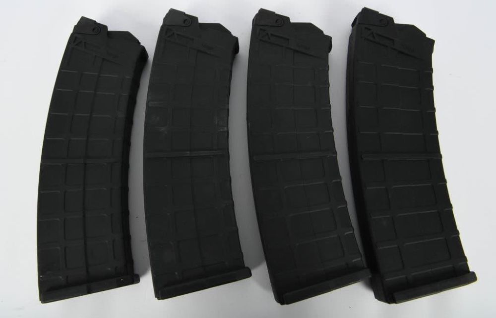 Lot 1019: 4 10 Round Pro Mag Saiga 12 Ga Magazines