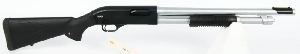 Lot 1077: Winchester Super-X Pump Tactical Shotgun 12 Gauge