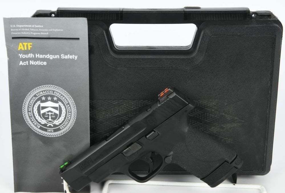 Lot 1086: Smith & Wesson Performance Center M&P 9 Shield 2.0