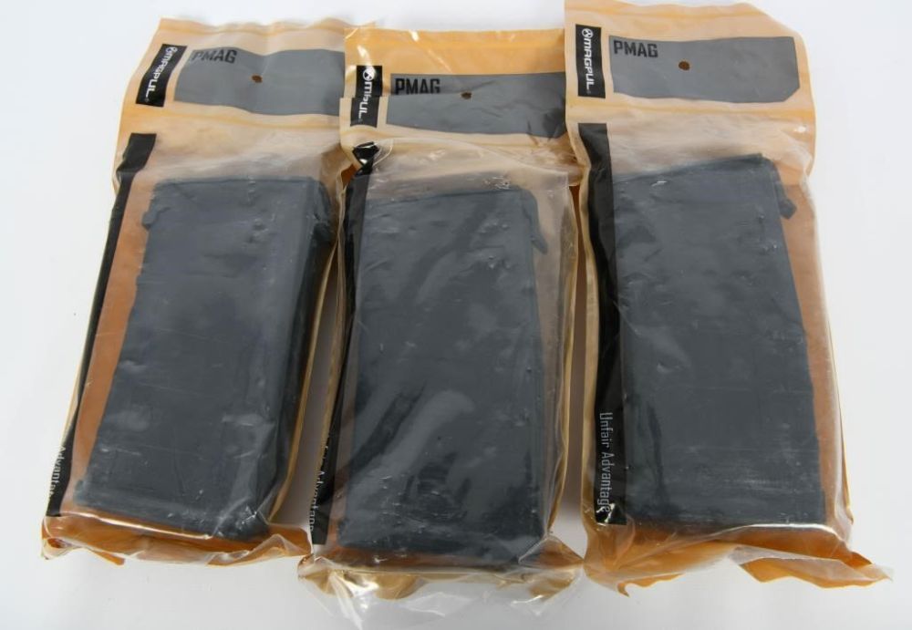 Lot 1235: 3 New in The Package Magpul PMAG 20LR...