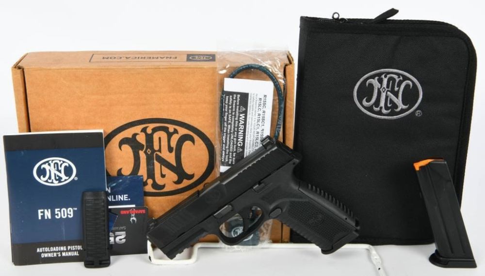 Lot 1284: NEW FNH FN 509 Full Size 9mm Semi Auto Pistol