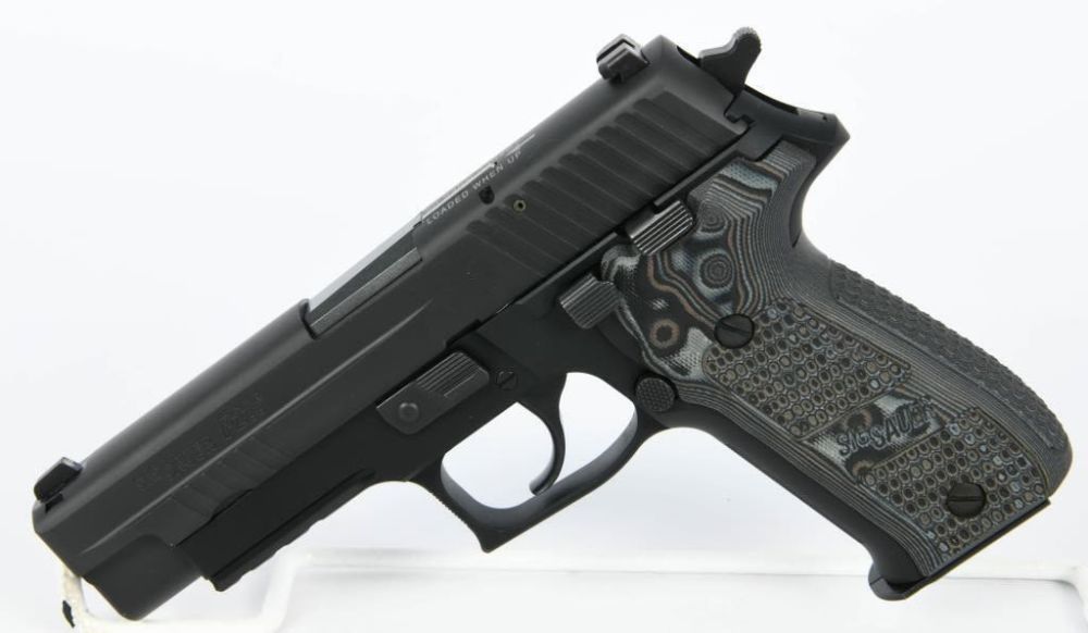 Lot 1338: Sig Sauer P226 Semi Auto Pistol .40 S&W