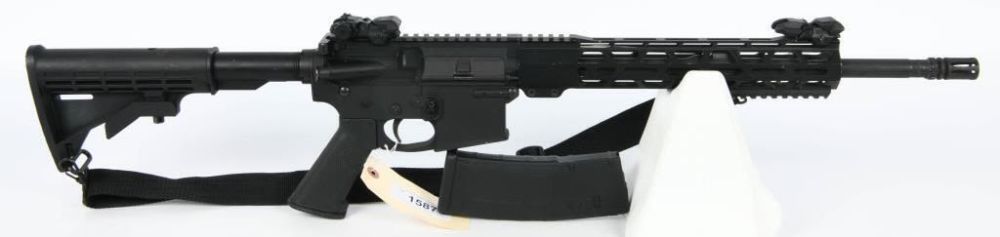 Lot 1587: MAG Tactical MG-G4 Semi Auto AR-15 Carbine Rifle