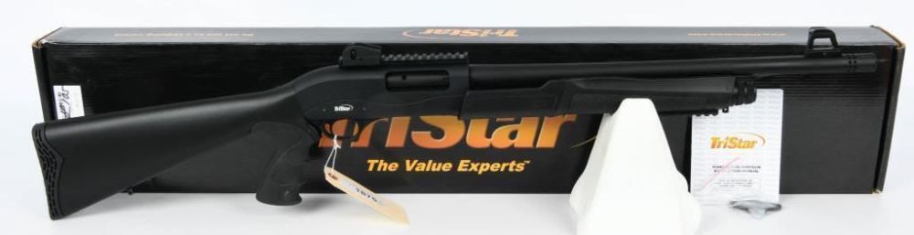 Lot 1875: TriStar Cobra III Force 12 Gauge Pump Shotgun