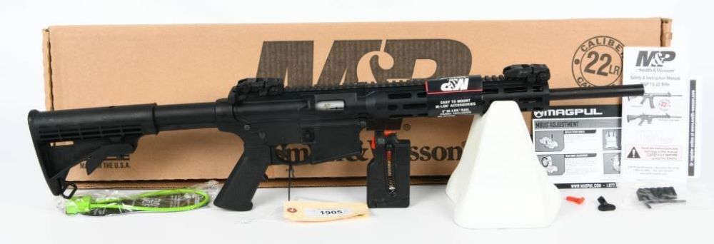 Lot 1905: NEW Smith & Wesson M&P15-22 Sport .22 LR