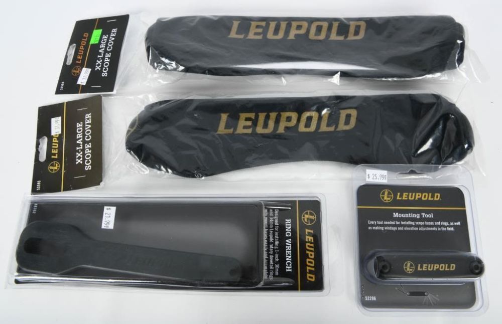 Lot 1913: 4 New in The Package Leupold Accessories