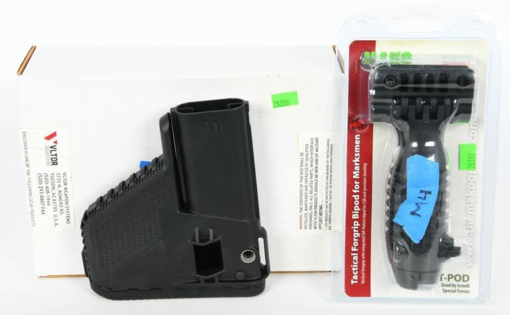 Lot 1991: Vltor VSS-11B Scar Butt Stock & T-Pod Hand Grip