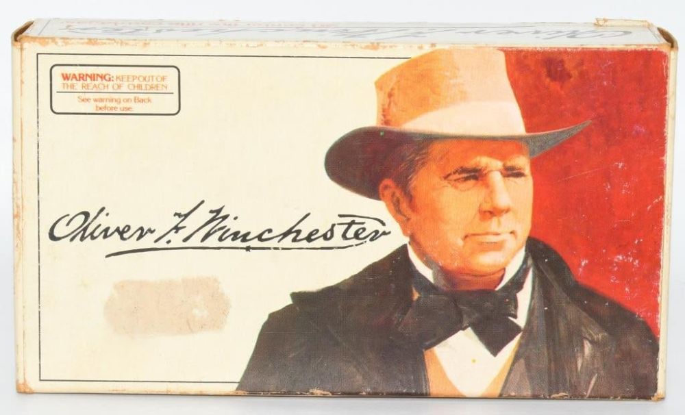 Lot 205: Collector Box Oliver F Winchester .38-55 Win Ammo