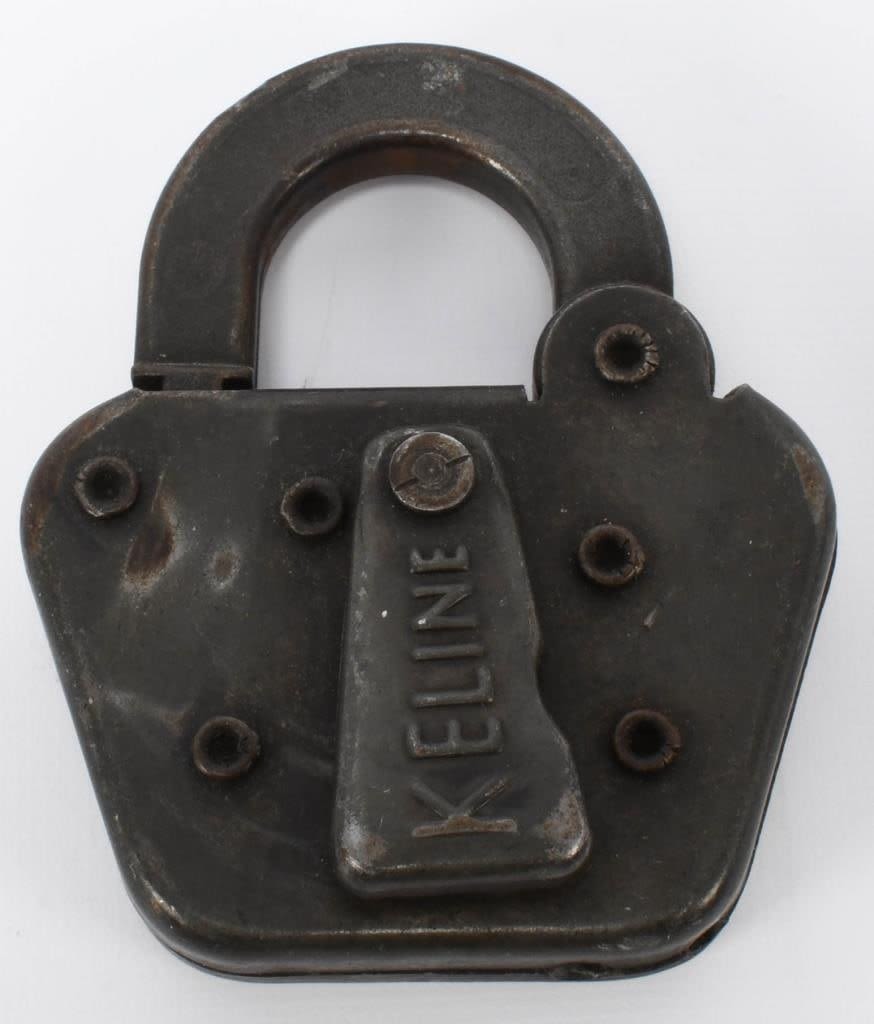 Lot 206: Vtg KELINE ATSFRY S Railroad Switch Lock (nokey)