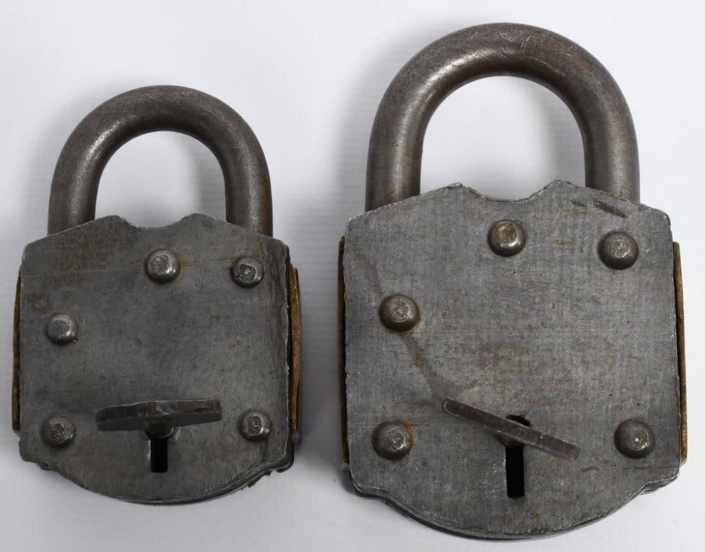 Lot 326: 2 Vintage Heavy Duty Padlocks with Keys steel/bras