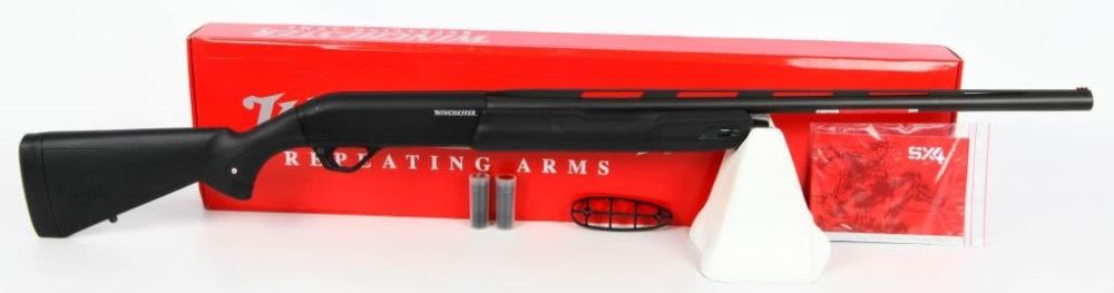 Lot 395: NEW Winchester SX4 Left Hand 12 Gauge Shotgun