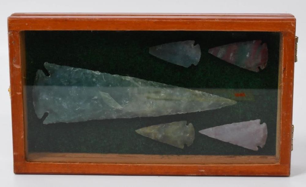 Lot 422: 5 Various Color Collector Arrow Heads