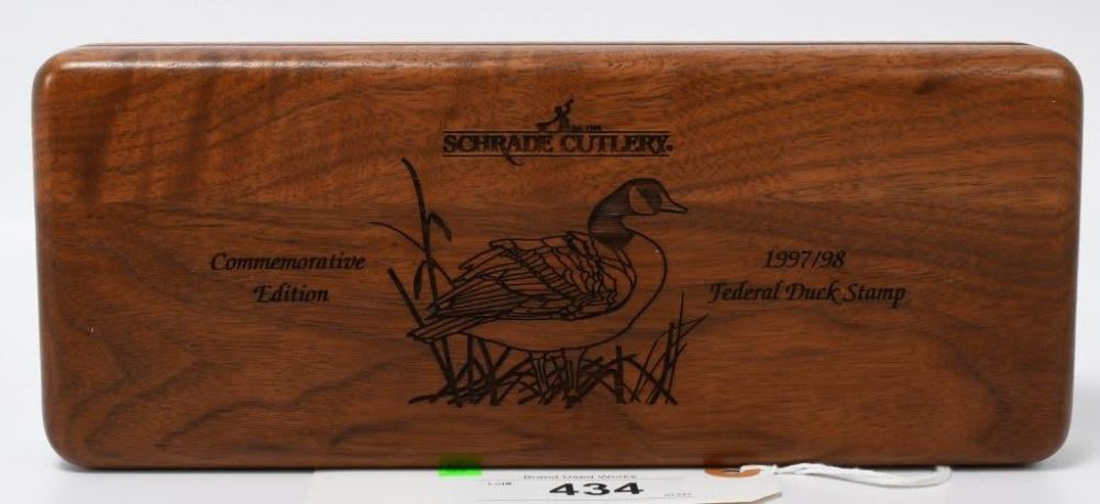 Lot 434: Schrade Ducks Unlimited Commemorative Knife / stam