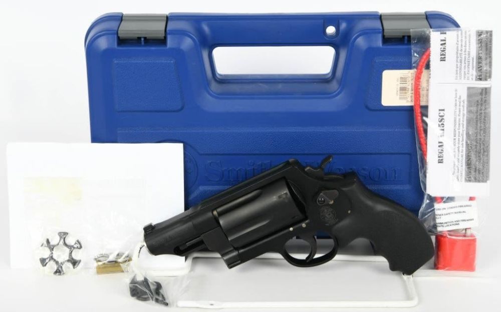 Lot 477: Smith & Wesson Governor Revolver .45 / .410 GA