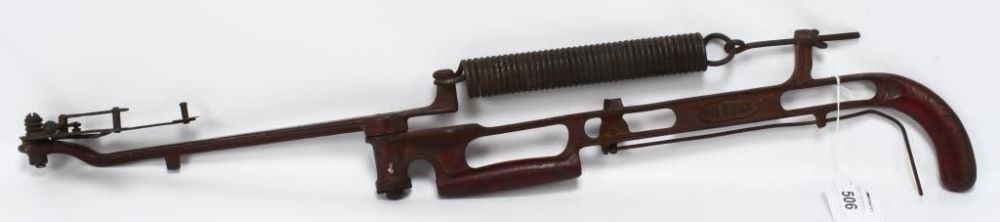 Lot 506: Antique Du Pont cast iron spring loaded Skeet