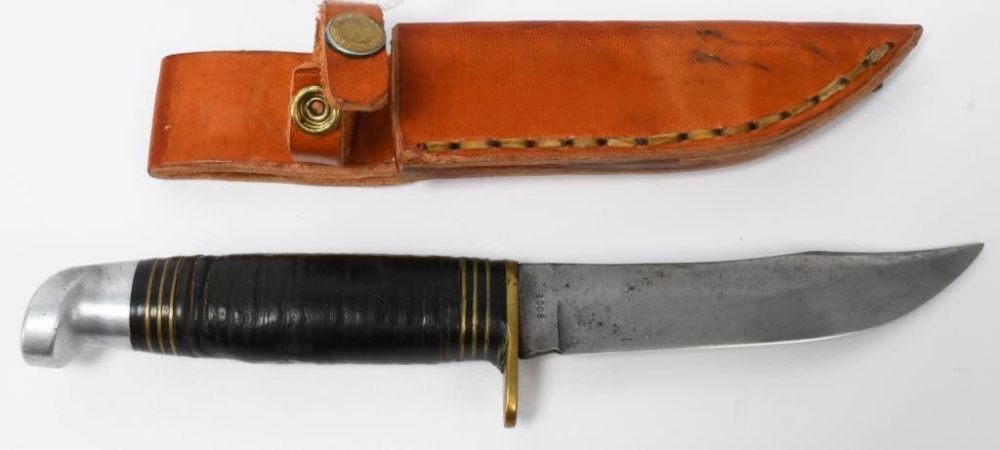 Lot 536: Camillus Fixed Blade Knife with Leather Sheath