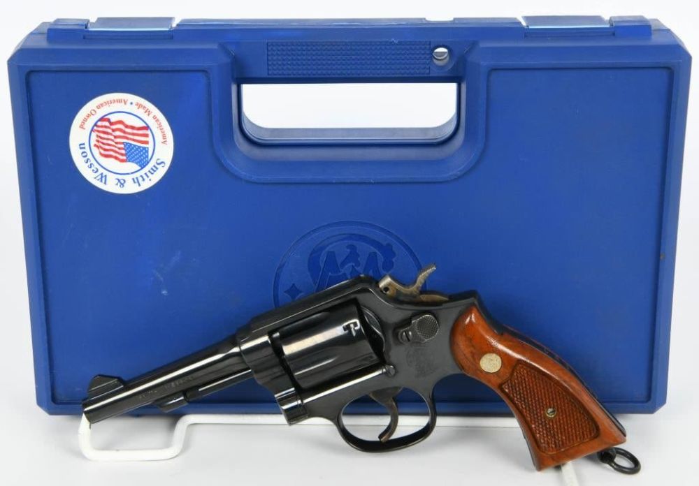 Lot 585: Unissued Hong Kong Police Smith & Wesson 10-7