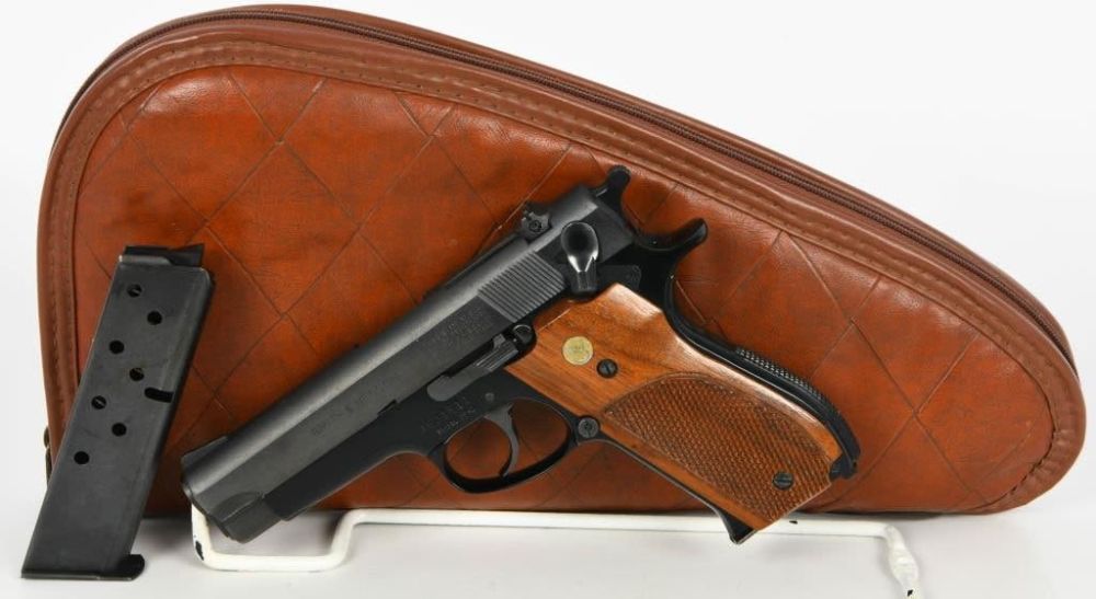 Lot 1073: Smith & Wesson Model 39-2 Semi Auto Pistol 9MM