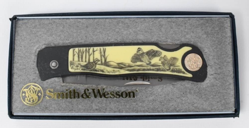 Lot 1097: Smith & Wesson Vtg Scrimshaw Knife Qail First Prod