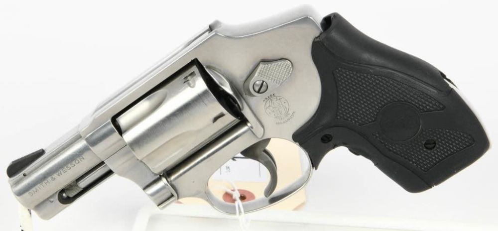 Lot 1109: Smith & Wesson Stainless 640-1 Hammerless .357 Mag