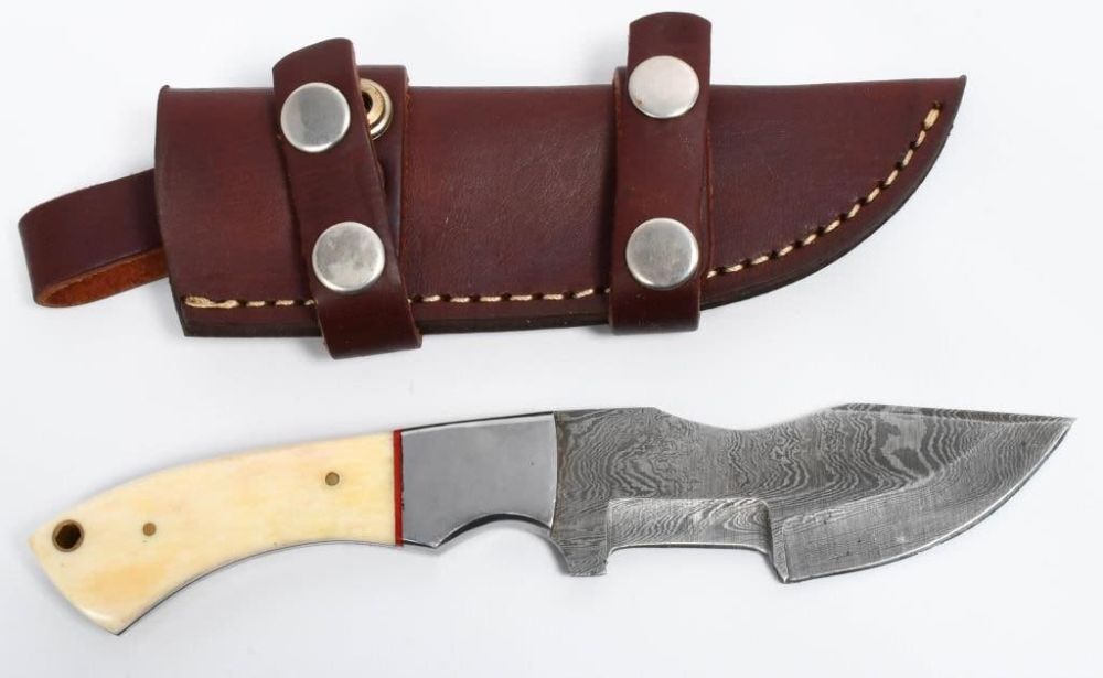 Lot 1115: Hand Made Damascus Fixed Blade Knife W/ Sheath