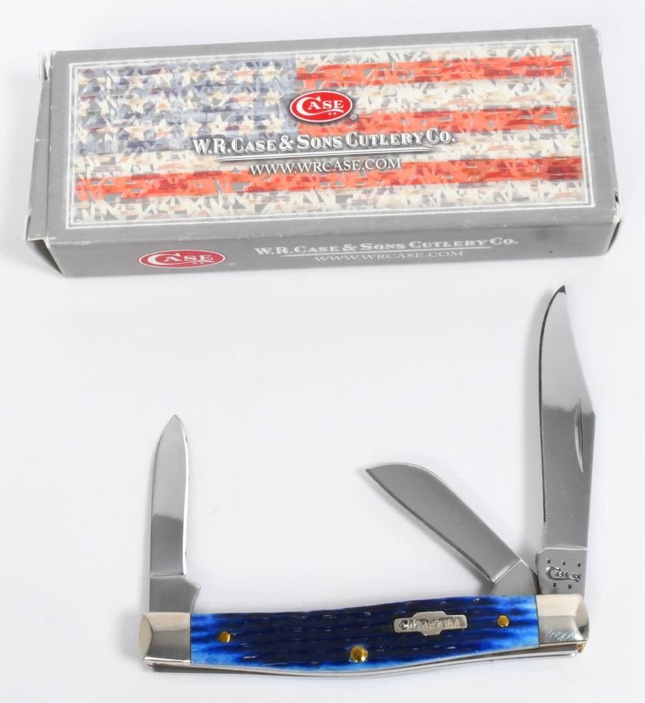 Lot 1127: Case xx Rogers Corn cob Jig Blue Folding Knife