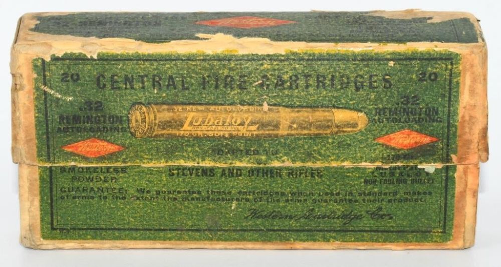 Lot 1129: Collector Box Western .32 Rem Autoloading Ammo
