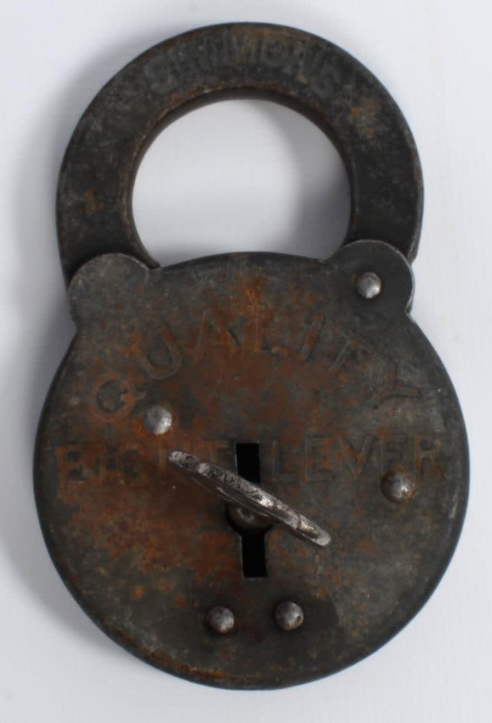 Lot 1145: Antique / Vintage Simmons Eight Lever Padlock w/ky
