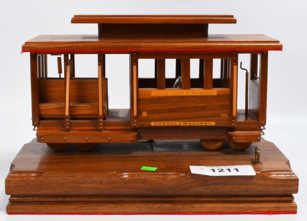 Lot 1211: San Francisco Railway Night Light/Sound Box