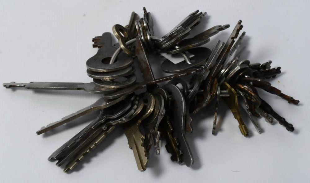 Lot 1241: Large Selection Of Various Collector Keys