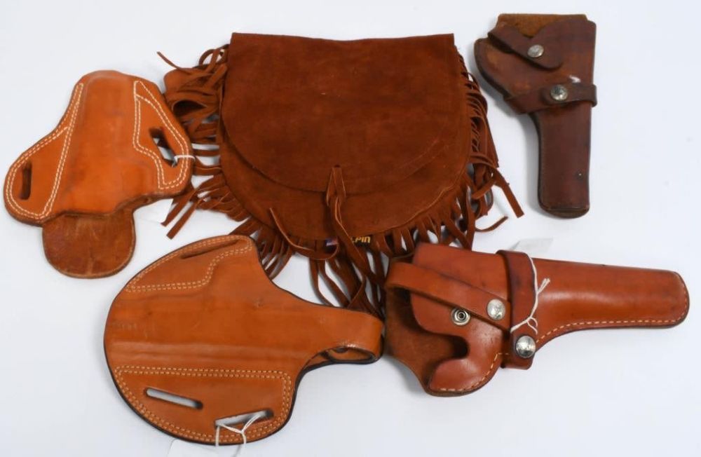 Lot 1505: 4 Leather Holsters & 1 Shoulder Pouch