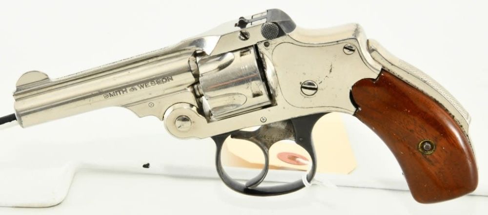 Lot 1578: Smith & Wesson Safety Hammerless 3rd Model .32
