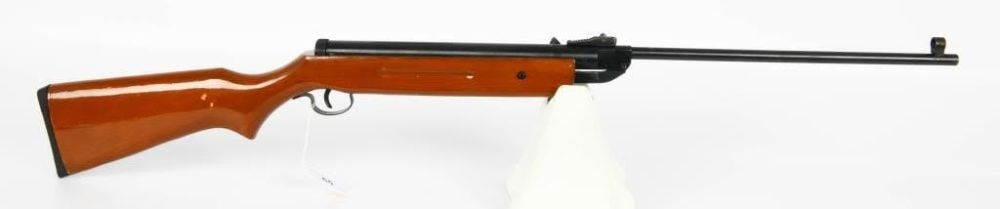 Lot 65: Chinese Under lever Break open Airgun w/extra bare
