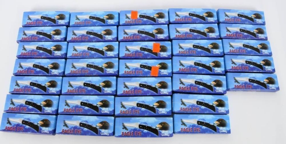 Lot 80: 33 NIB Frost Cutlery Eagle Eye Folding Knives