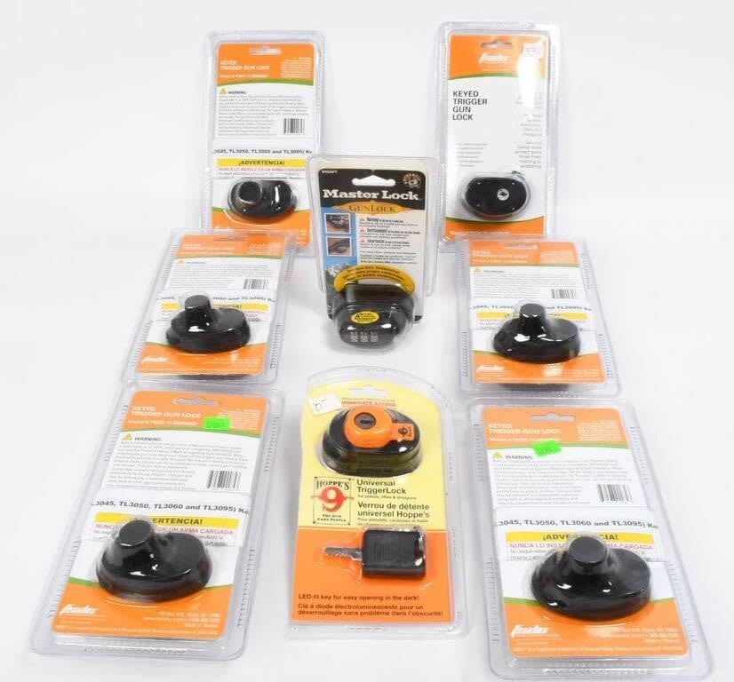 Lot 89: (6) NIP Keyed Trigger Gun Lock one masterlock &