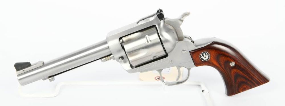 Lot 102: Ruger New Model Super Blackhawk .44 Magnum