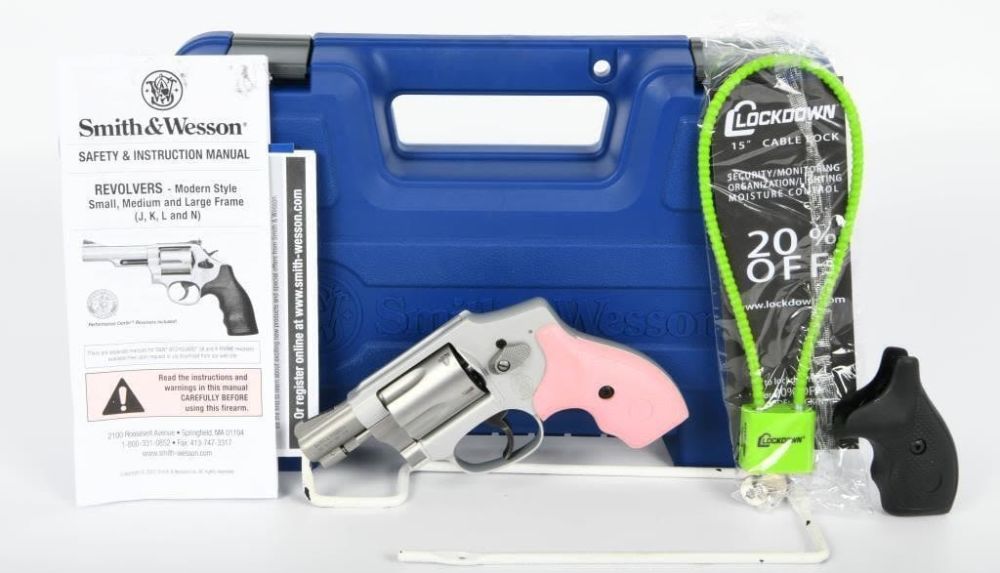 Lot 246: Smith & Wesson Airweight Revolver .38 Special