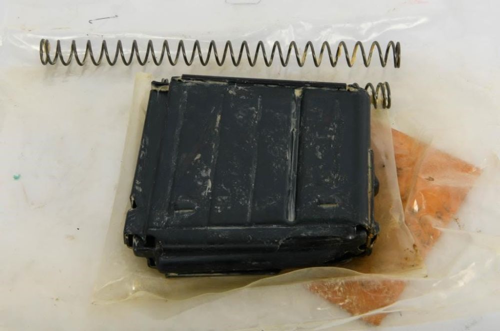 Lot 257: G-43 / K43  10 rd mag, and springs & retainer