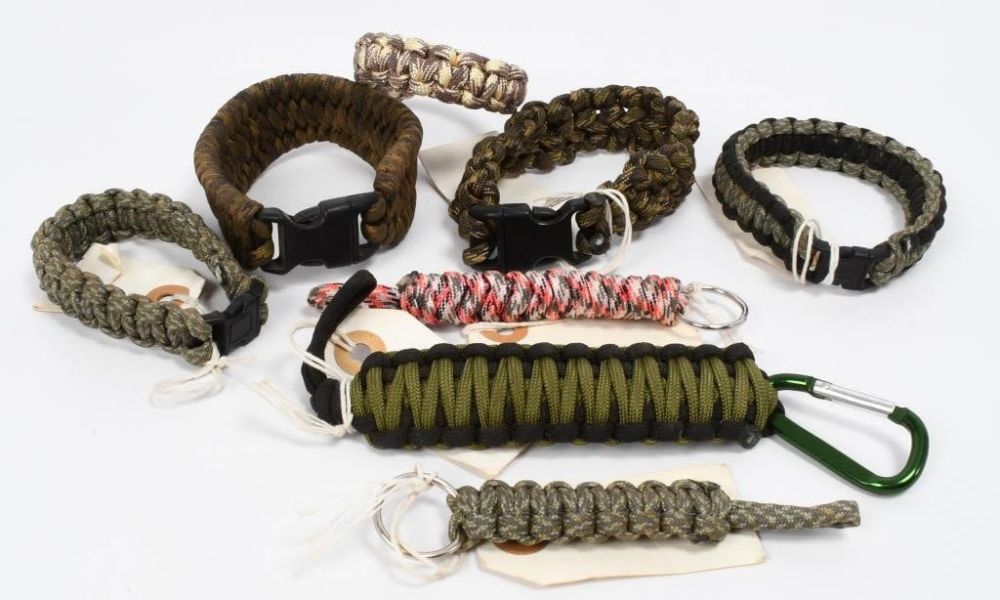 Lot 302: Military paracord survival bracelets & Keychains