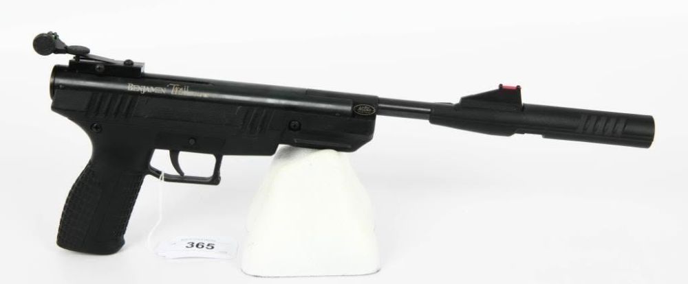 Lot 365: Benjamin Trail NP Model BBP77 Break Barrel Pistol