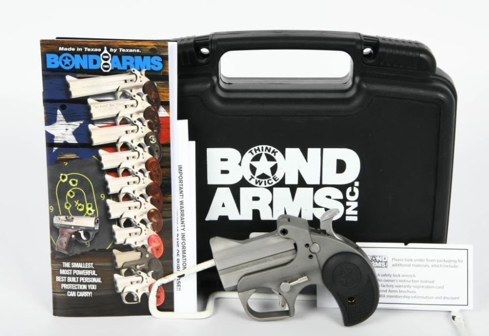 Lot 366: Bond Arms Roughneck Double Barrel Derringer .45