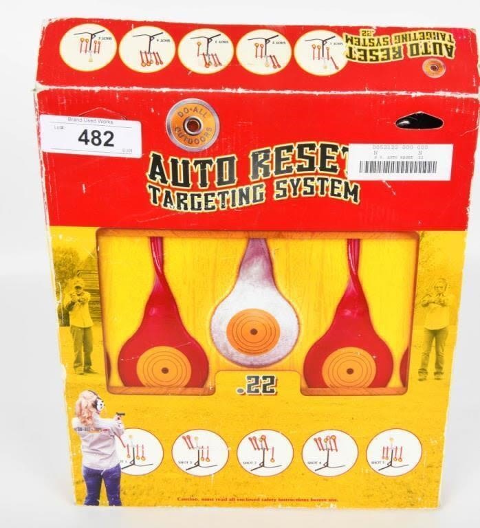 Lot 482: Auto Reset Targeting System .22 New in box