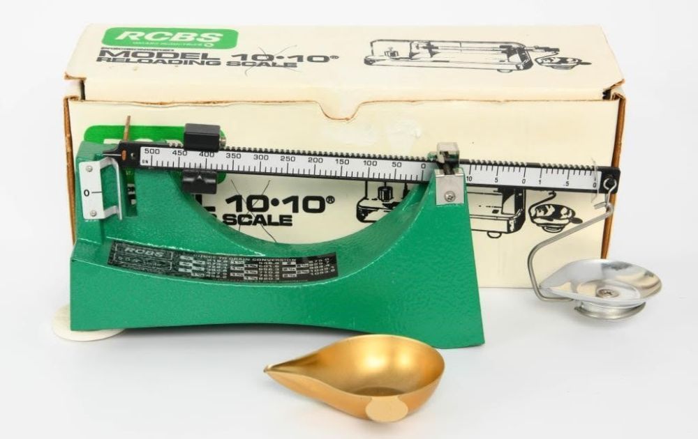 Lot 1235: VTG RCBS Reloading Scale Model 505 Md: 09071