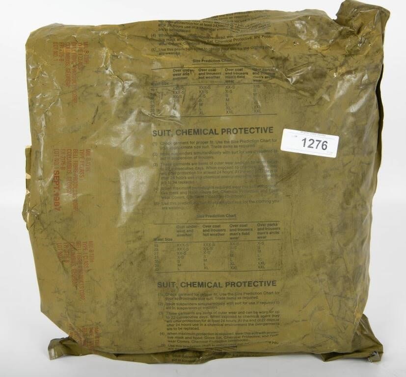 Lot 1276: Chemical Protective Suit "C" Camo sz Medium
