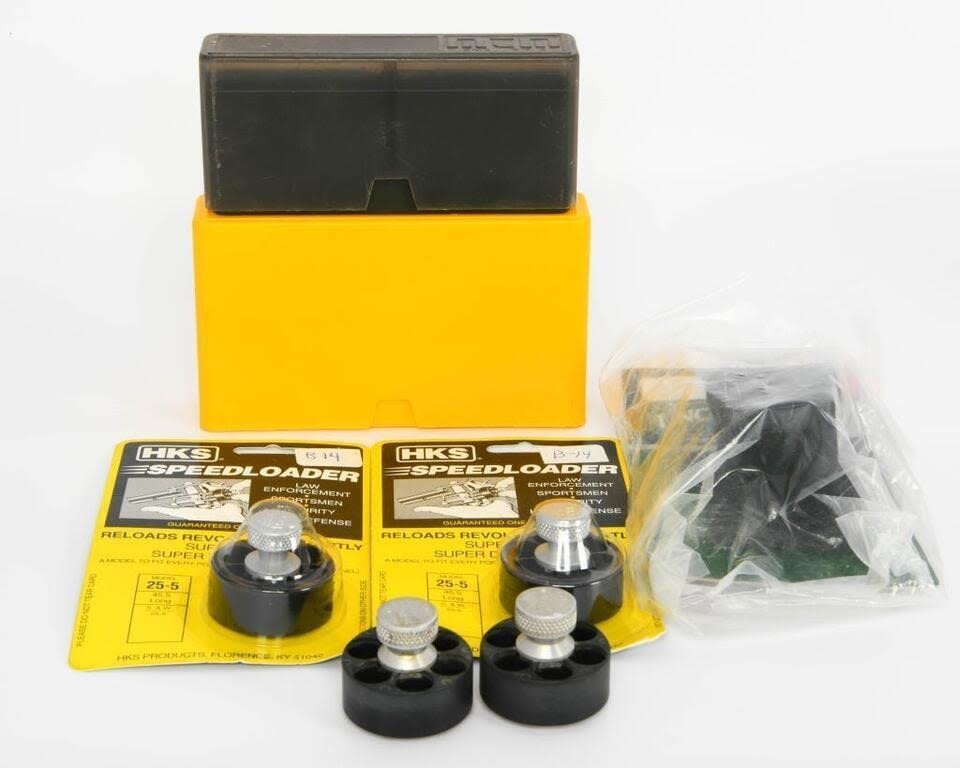 Lot 1283: HKS Speedloaders, Pouch, 2 Plastic ammo container