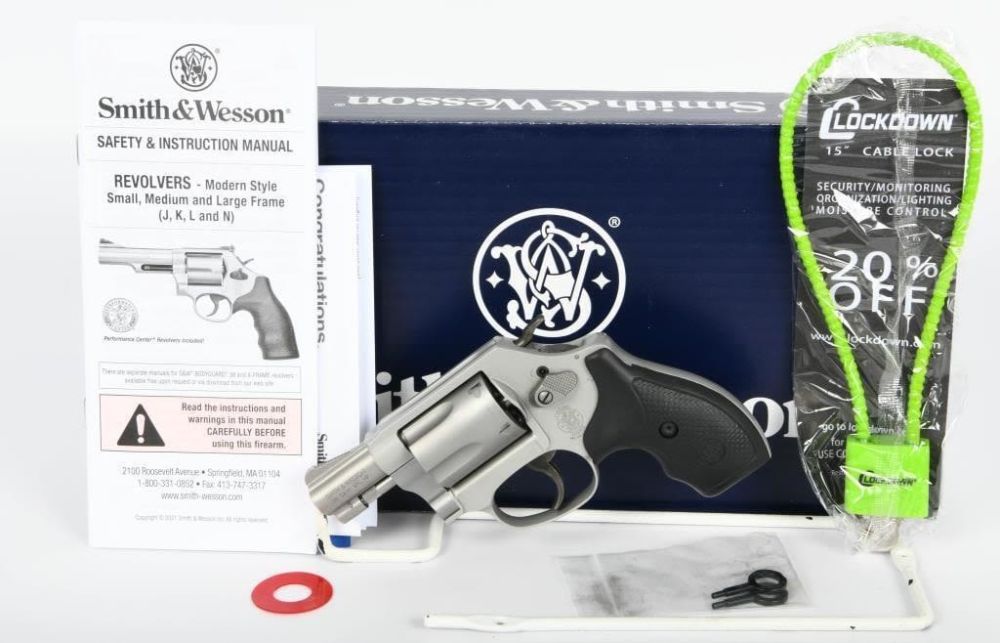 Lot 1335: Brand New Smith & Wesson 637-2 Revolver .38 + P